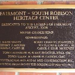 The plaque dedicated to the citizens of Fairmont.